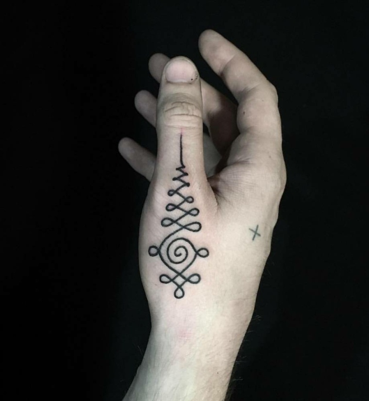 mejores-tatuajes-dedos-opciones-originales-modernas