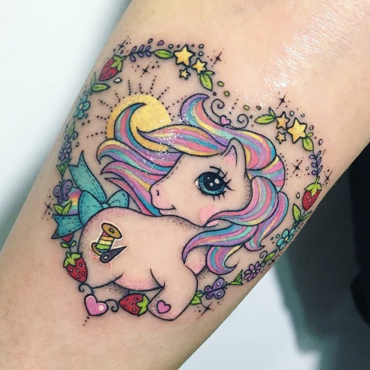 tatuaje kawaii unicornio