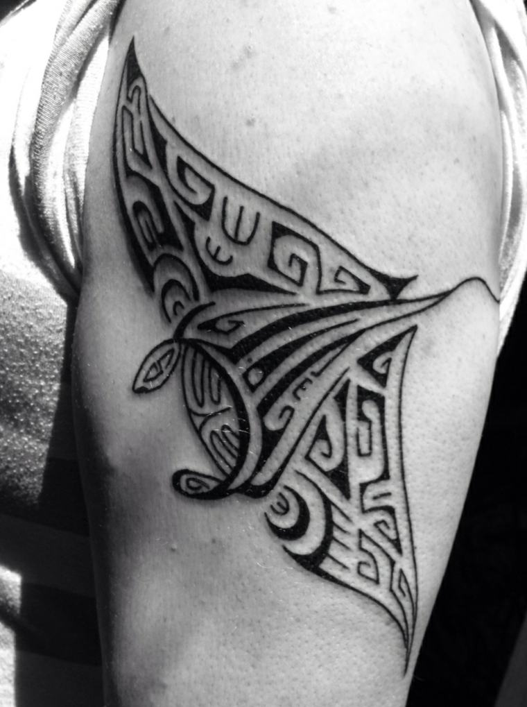 diseño de tatuaje estilo maorí