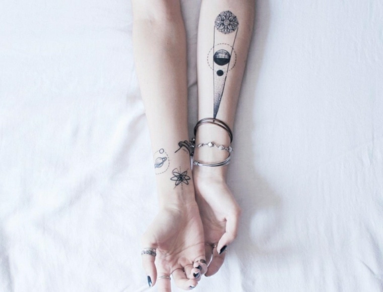 tatuaje de constelaciones