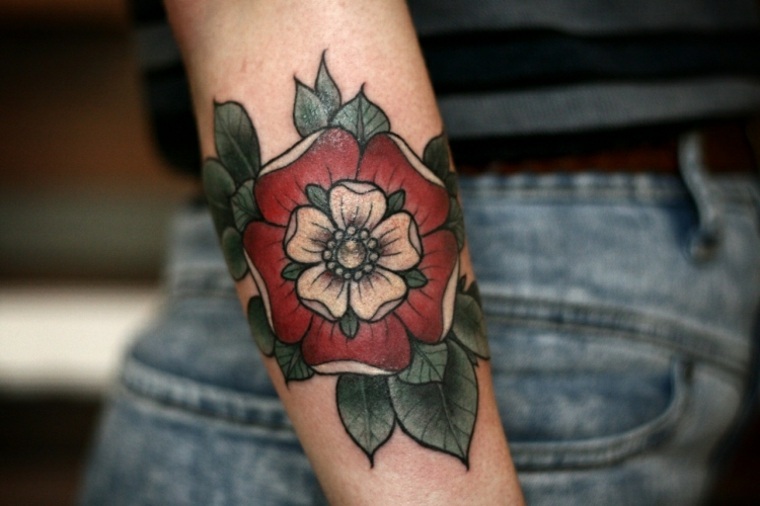 tatuajes con flores colores