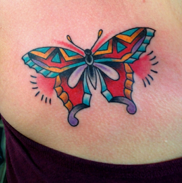 tatuajes de mariposas mujeres