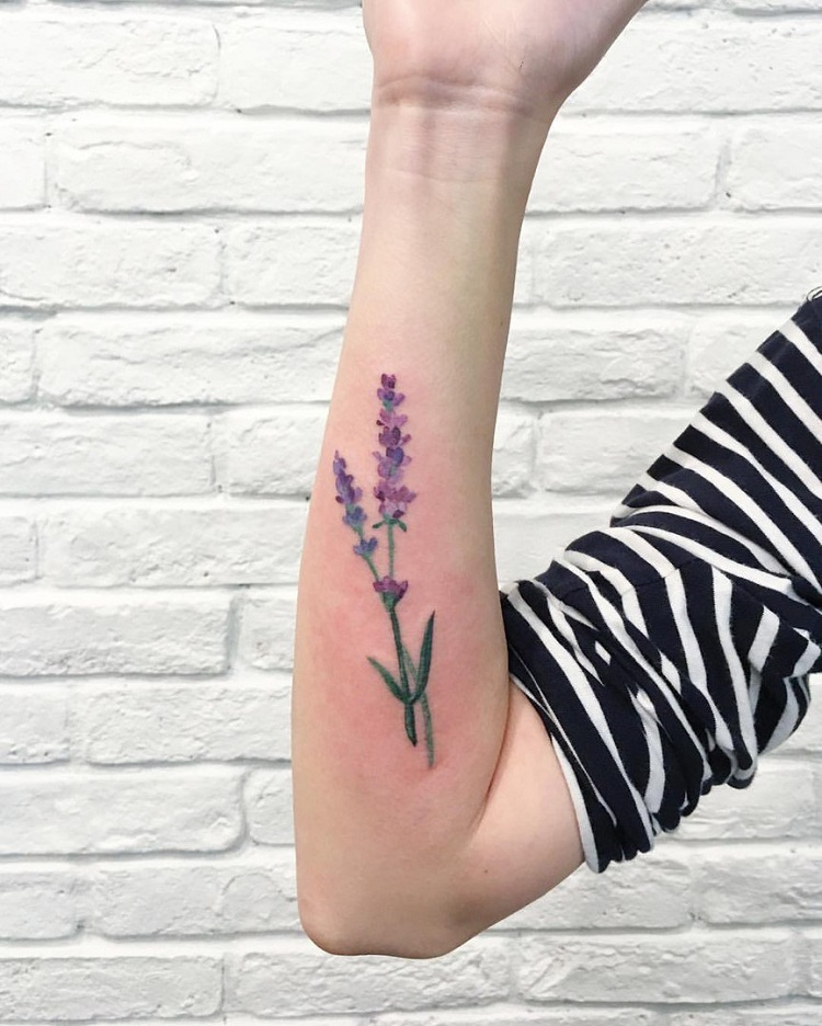 Tatuajes De Flores Los Disenos Mas Populares Y Sus Significados