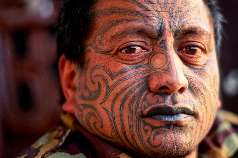 tatuajes maoríes significado opciones-tatuaje-facial-popular
