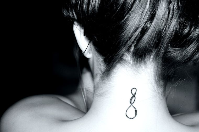 tatuajes maoríes significado diseno-pequeno-mujeres