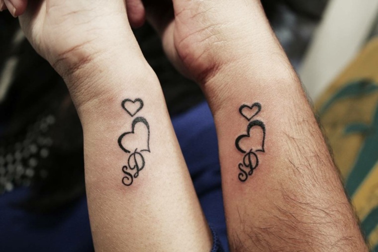 tatuajes-parejas-letras-estilos-minimalista