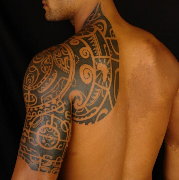 tatuajes maoríes para hombres