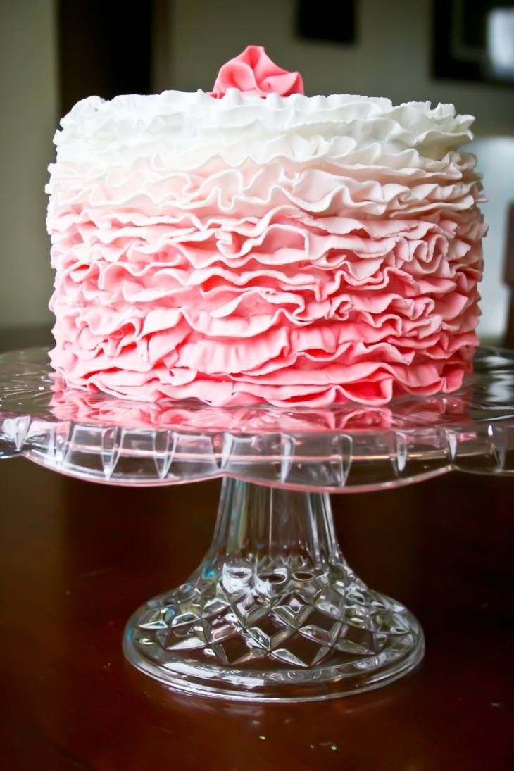 torta femenina color rosa 