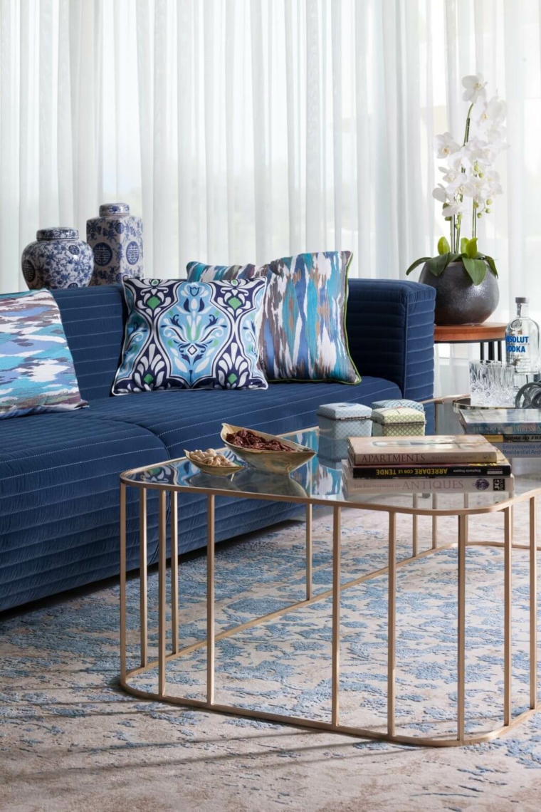 color-azul-diseno-interior-salon-moderno