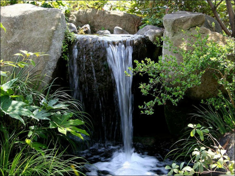 Fuentes y cascadas de jardín - consejos para su instalación