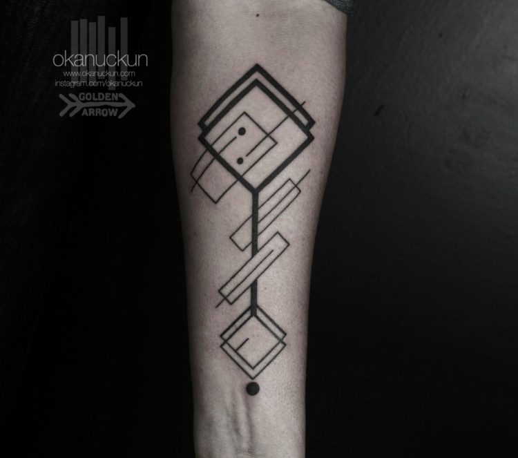 ideas tatuajes piernas grandes