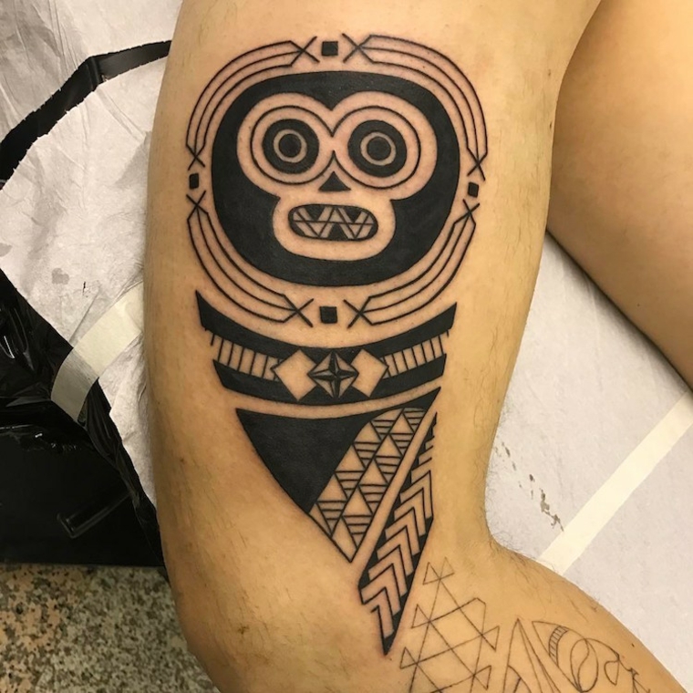 tatuaje de estilo tribal