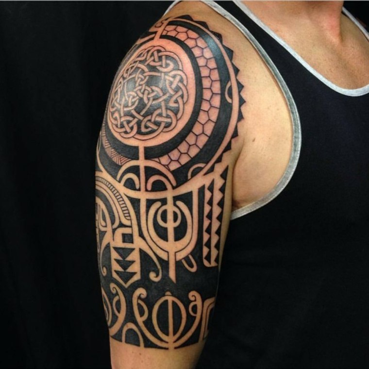 diseños de tribales para tatuajes masculinos