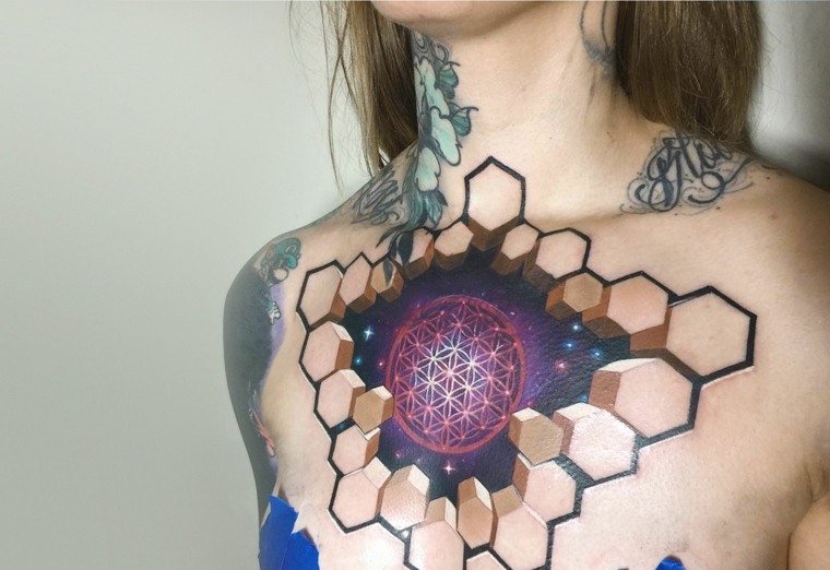 tatuajes-en-3D-pecho-mujer-disenos