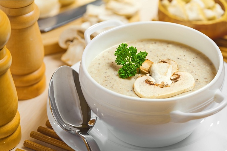 sopa-champinones-menu-otono-ideas-comida