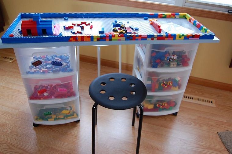 habitaciones-infantiles-originales-DIY-mesita