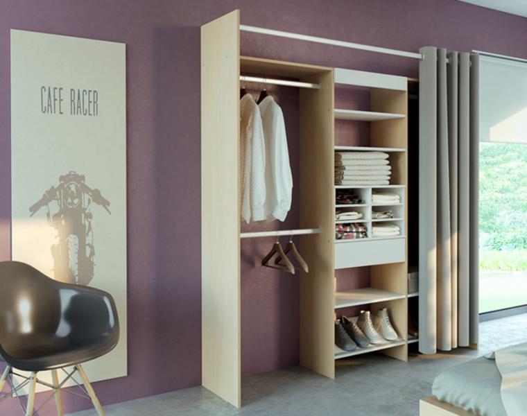 vestidor con estantes abiertos