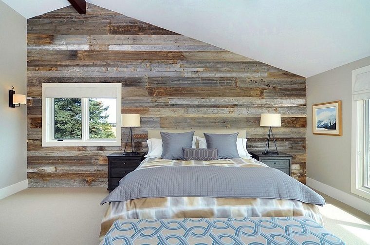 dormitorio con pared de madera