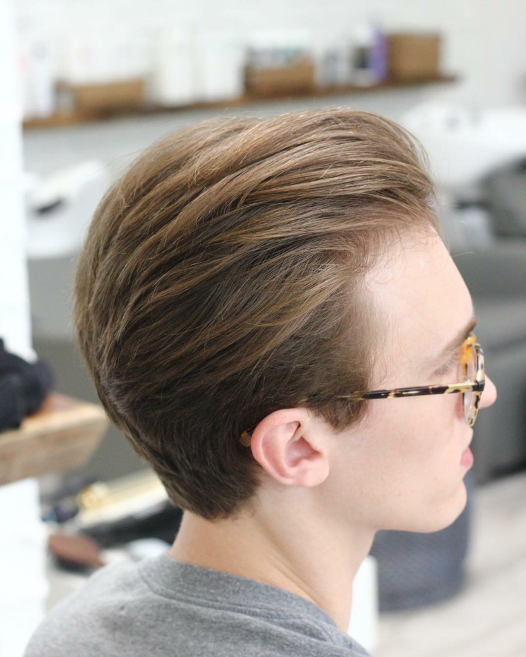sencillo peinado hipster para hombre