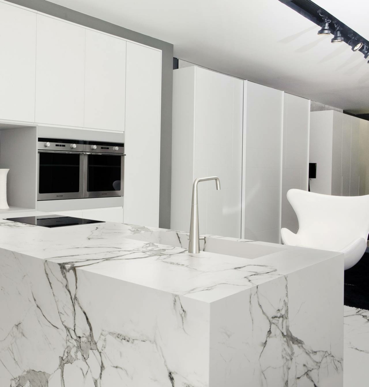 superficies-modernas-ccocina-diseno-marmol
