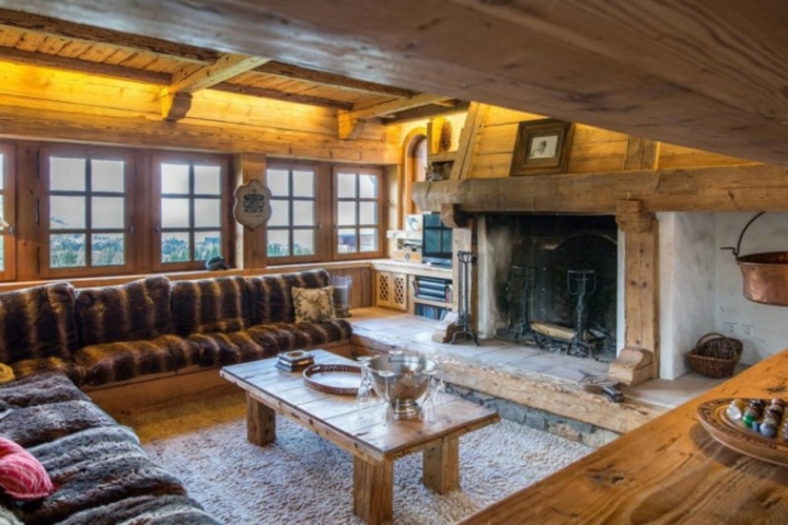 Cabañas y chalets de lujo con zonas de descanso junto a la chimenea