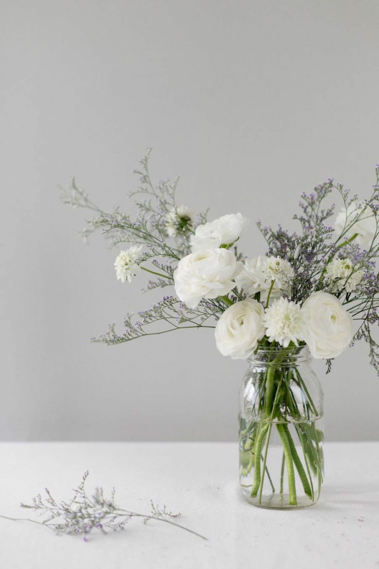 centros de mesa con flores frescas
