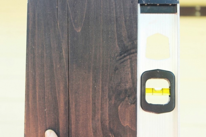 Instalar postes para una pérgola de jardín - sencillos pasos