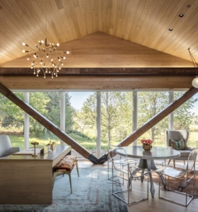 Loft pequeño con un interior diseñado a lo grande