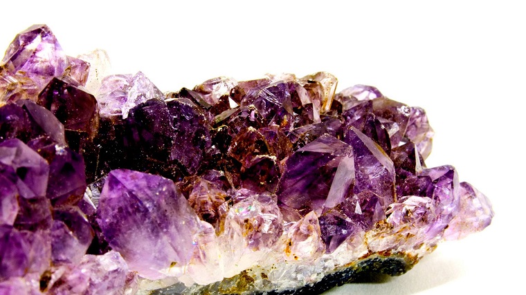 piedras-preciosas-amatista-color-purpura