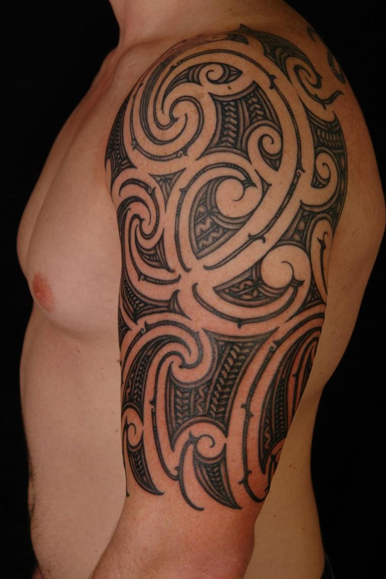 tatuaje-ornamento-brazo
