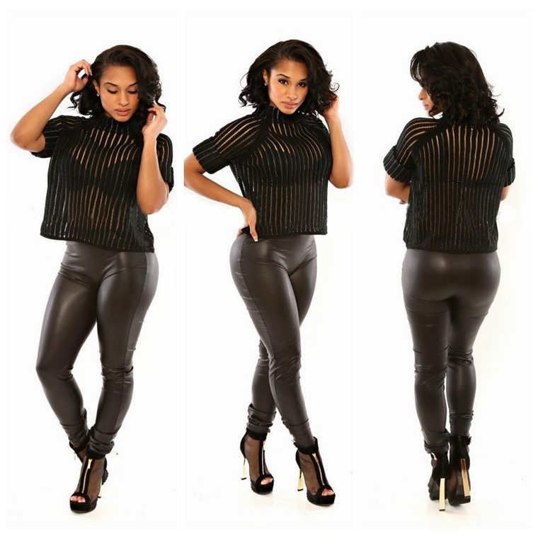 blusa-transparencias-pantalon-cuero