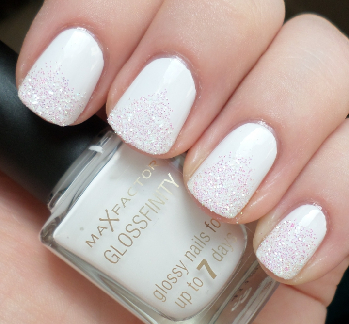 manicura ideas totalmente blanca