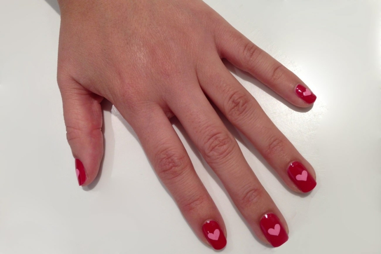modelos de uñas-combinar-rosa-rojo