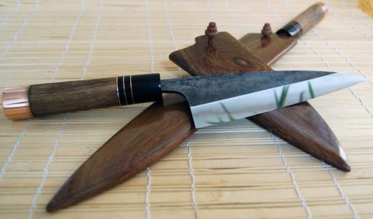 cuchillo japones de acero
