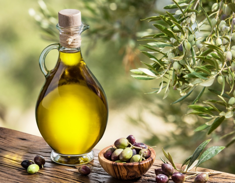 comidas-saludables-aceite-de-oliva-resized