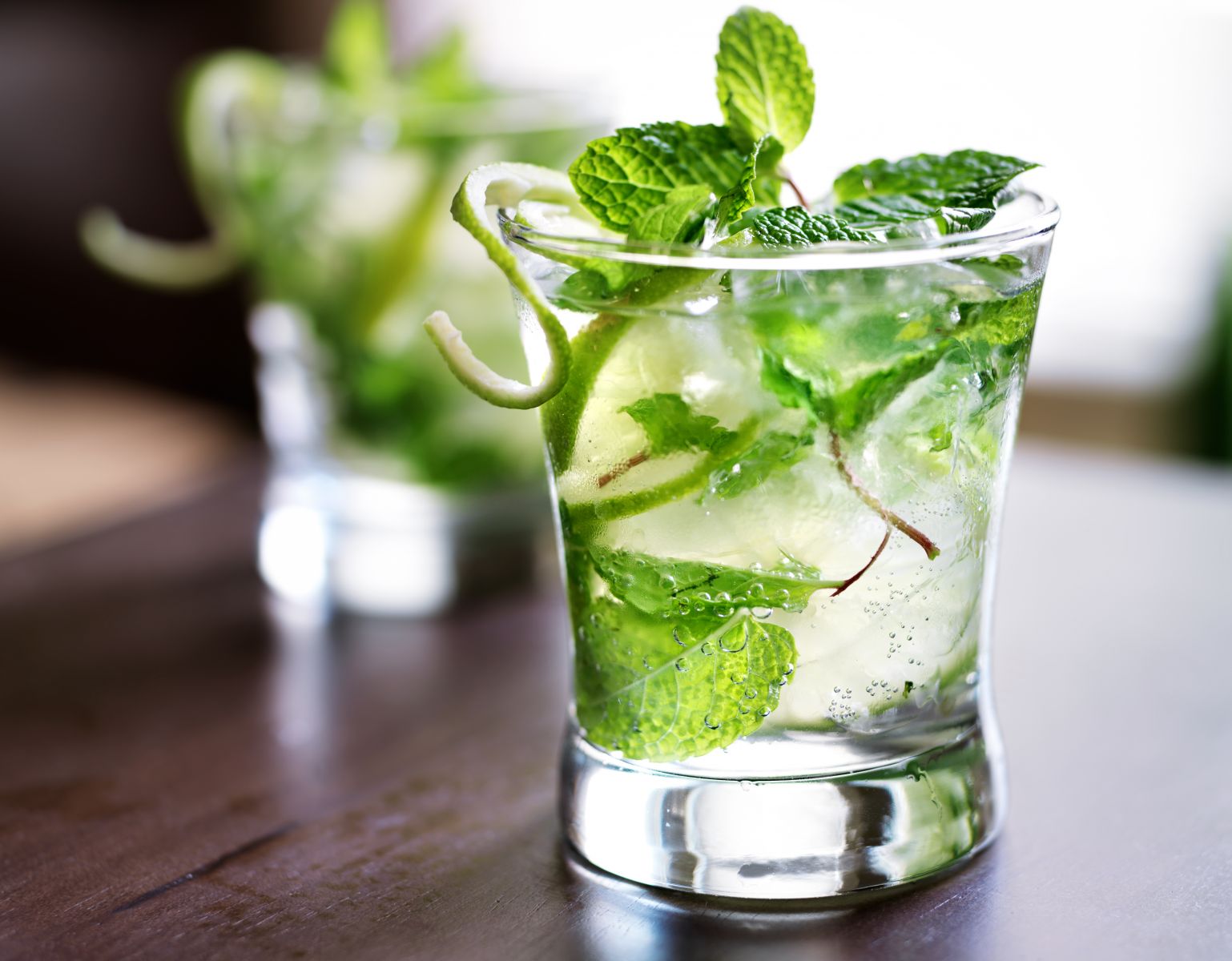 como-preparar-mojito-clasico-coctel-ideas