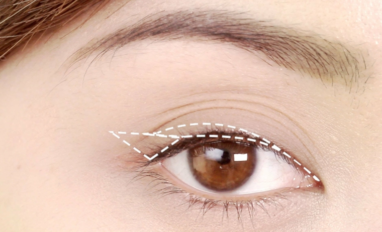 eyeliner liquido-aplicar-ojos