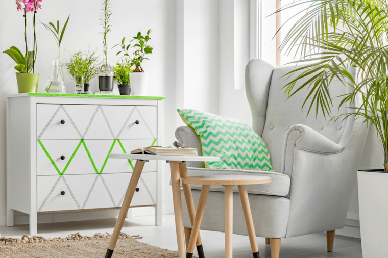 Materiales renovables y luces brillantes