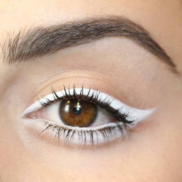 trucos eyeliner-aplicar-casa