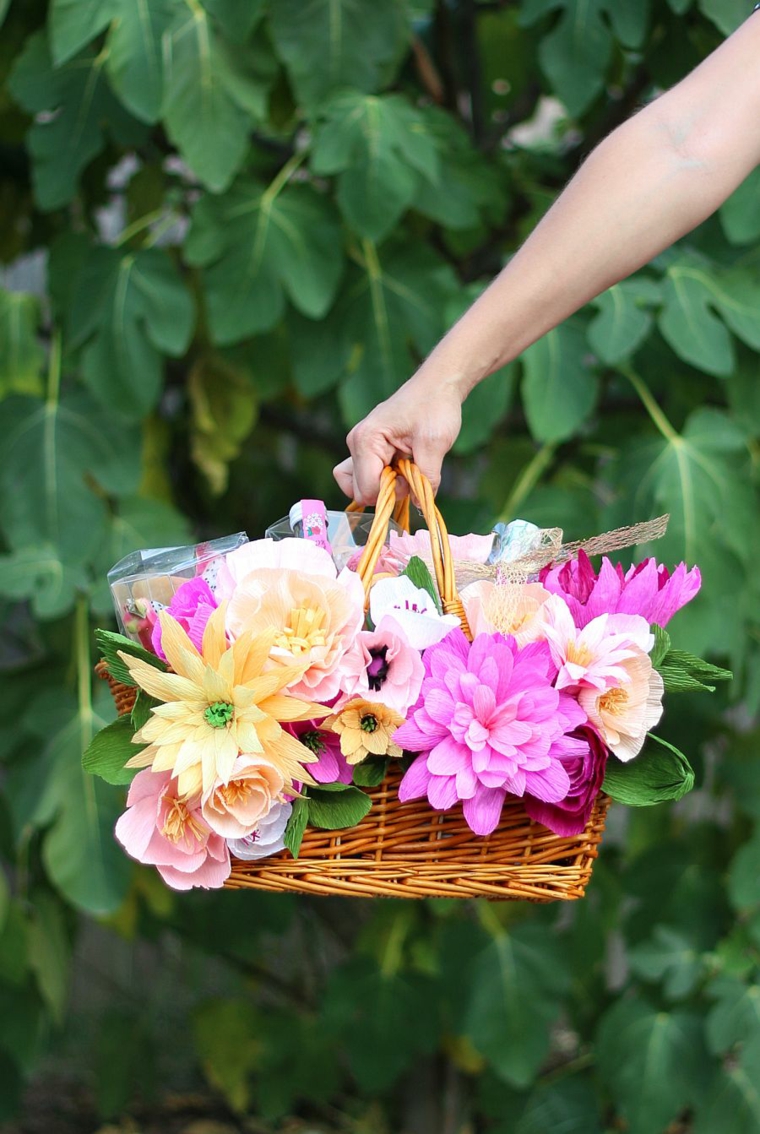 cesto-de picnic con-flores