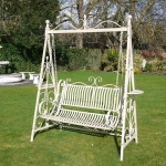 Columpios para jardín y su uso en el diseño del espacio al aire libre