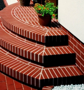 Diseño de escaleras exteriores para jardines modernos