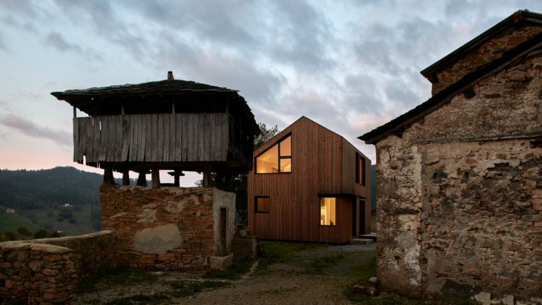 Casa Montaña de Baragaño Architects