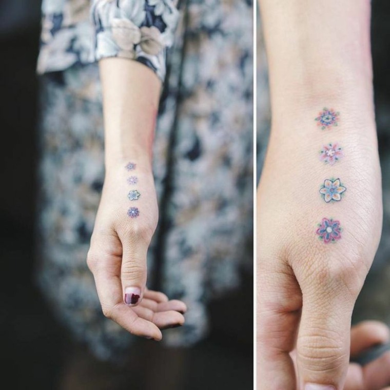 diseño de tatuaje de flores