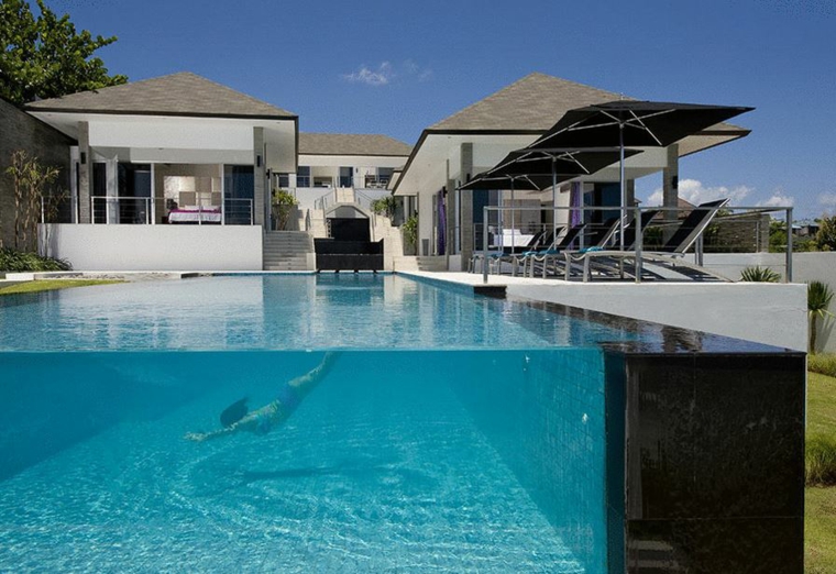 pared-de-cristal-piscina