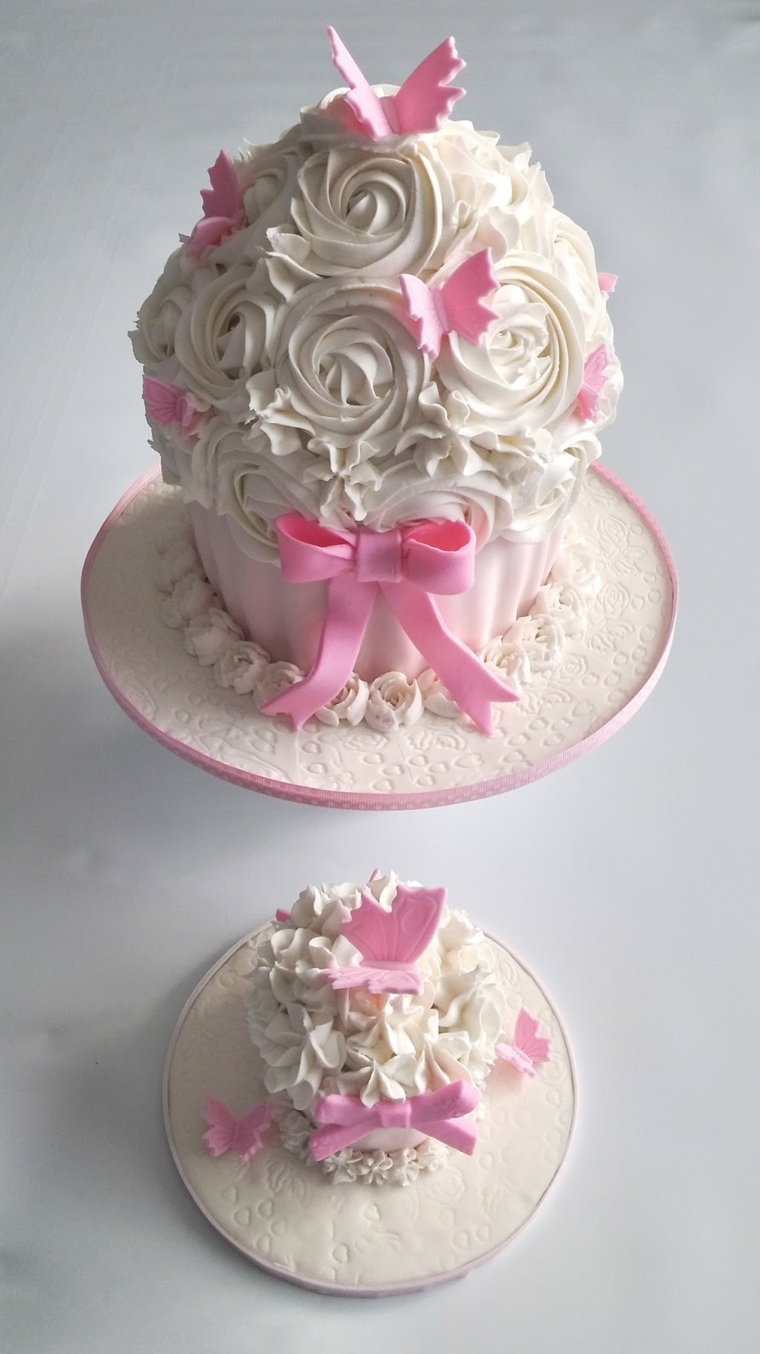pasteles para niñas-forma-magdalena-color-blanco-crema-ideas-originales
