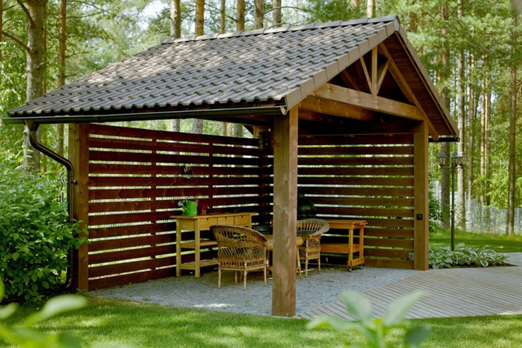 porche modernos-casicos-madera-jardin