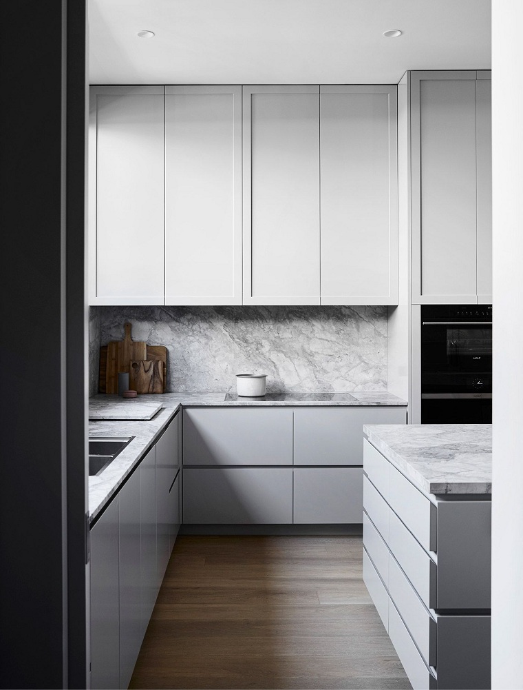 decoracion-para-cocinas-estilo-minimalista-salpicadero-marmol