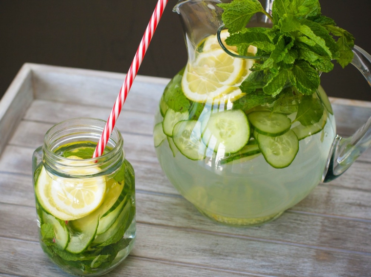 recetas-de-cocteles-sin-alcohol-agua-pepino-resized