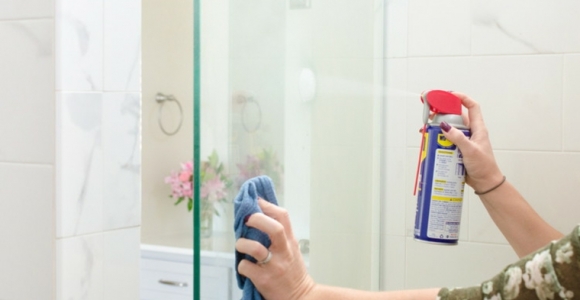 wd-40-cabina-de-ducha